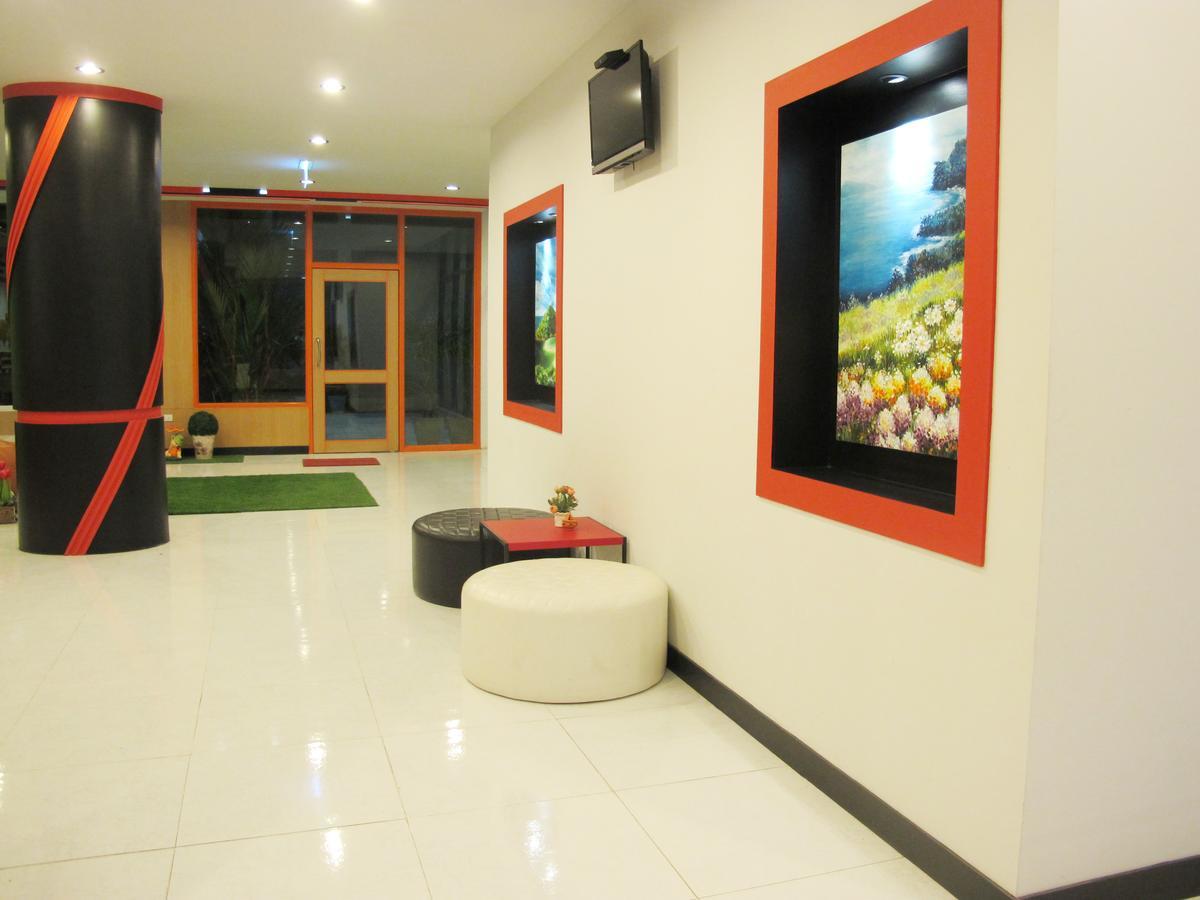 C Tower Hotel Surat Thani Exteriör bild