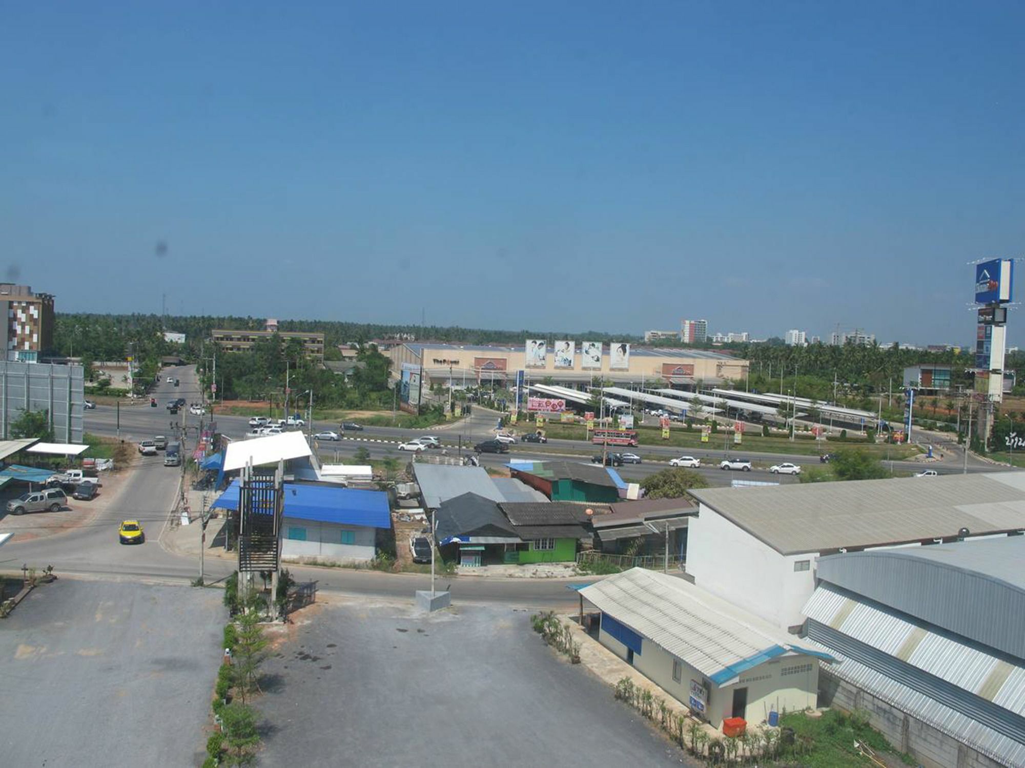 C Tower Hotel Surat Thani Exteriör bild